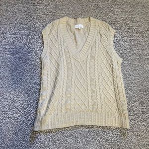 L’Acadamie Oversized Sweater Vest
